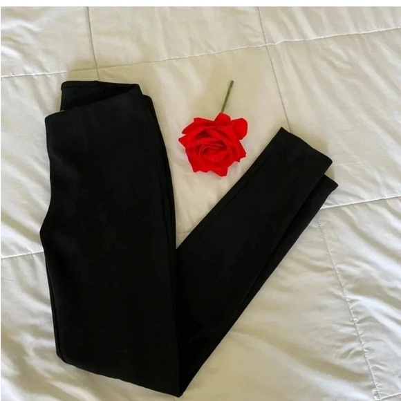 Calvin Klein Black faux suede Ankle Cropped legging pants - Picture 2 of 8